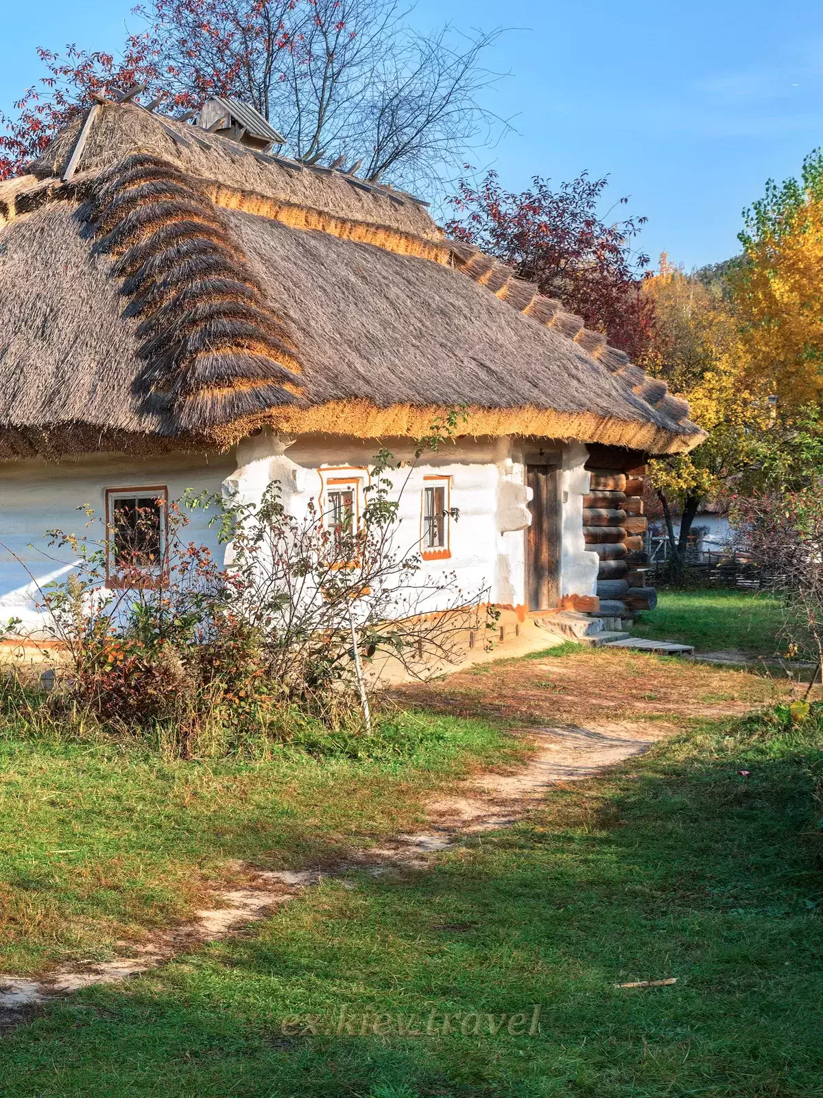 Excursions to Ukraine Kiev Museum Pirogovo Sadiba village Taboriv