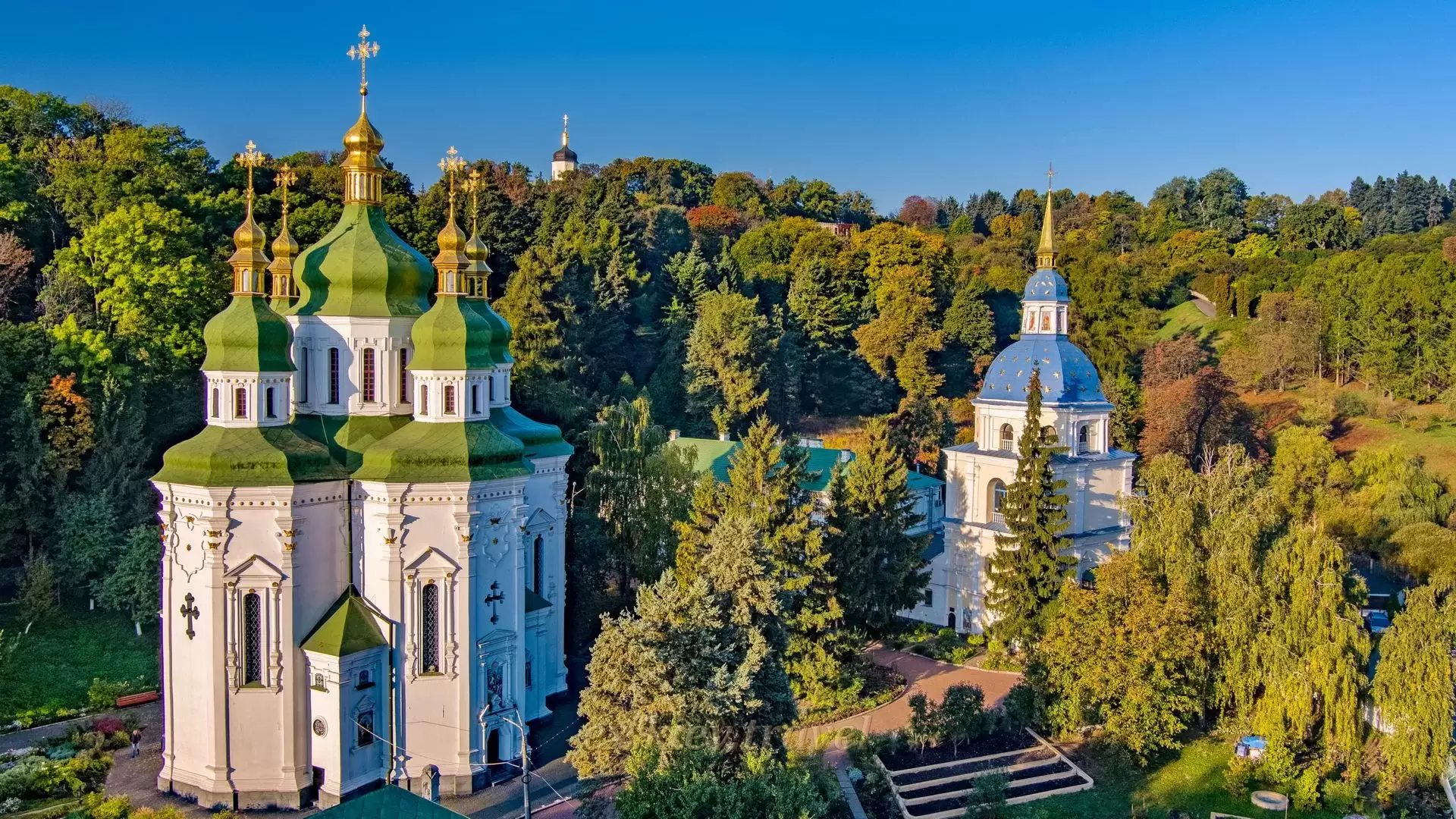 Travel to Ukraine - Excursions in Kiev - Vydubitsky monastery